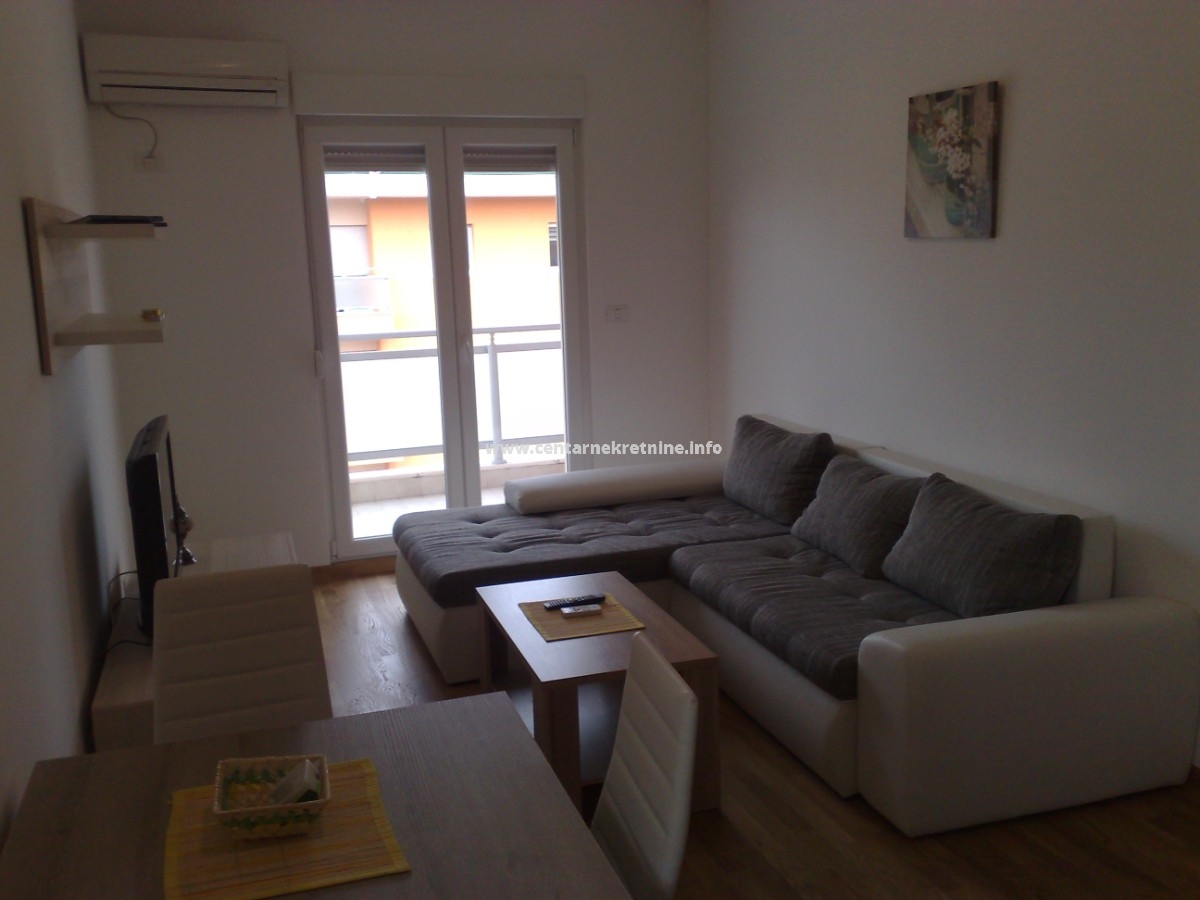 Izdavanje, jednosoban stan 48m2, City kvart, Podgorica